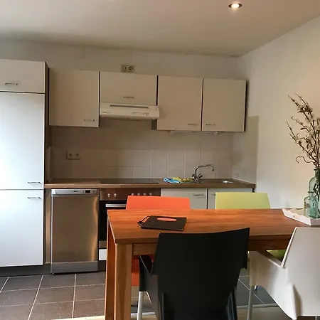 Wald Apartment *