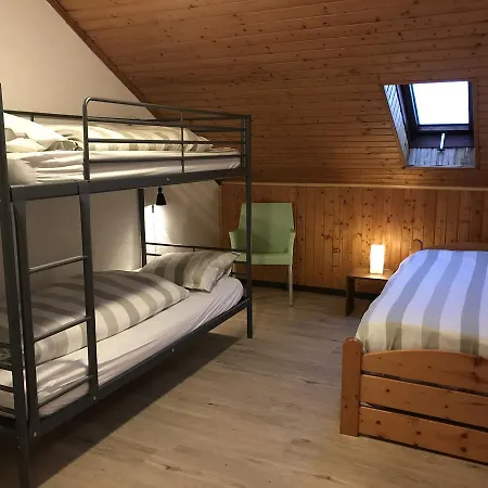 Wald Apartment *